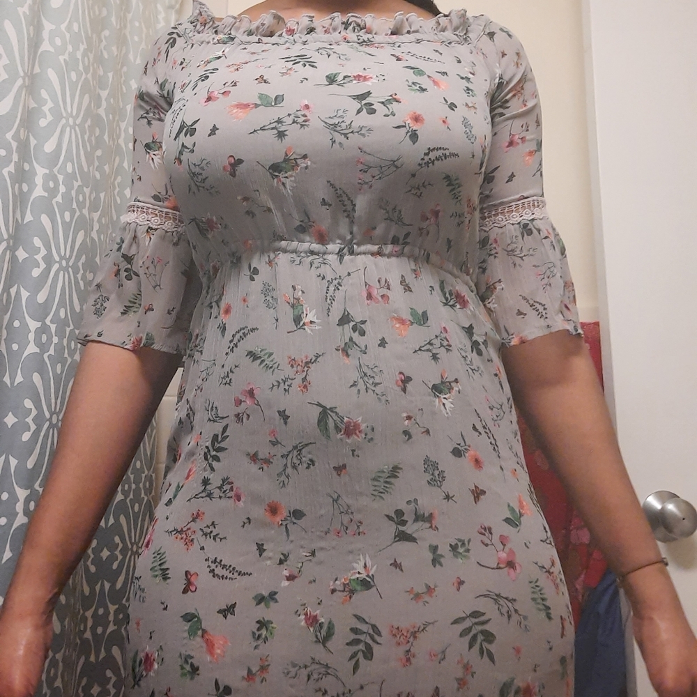 Grey floral ruffled collar dress